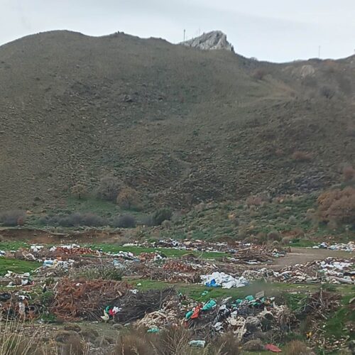 Για την παράνομη χωματερή στο Πιθάρι.