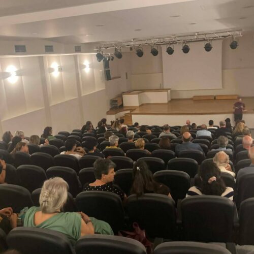 Ενημέρωση από προβολή για τον “Papa Wemba” της Ερεσού.